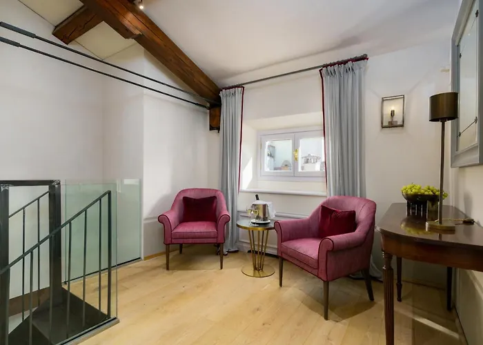 Apartamento Marchesa Olympia View- La Dimora Degli Affreschi *
